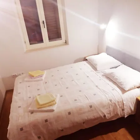 Apartment In Mit Grossem Balkon *