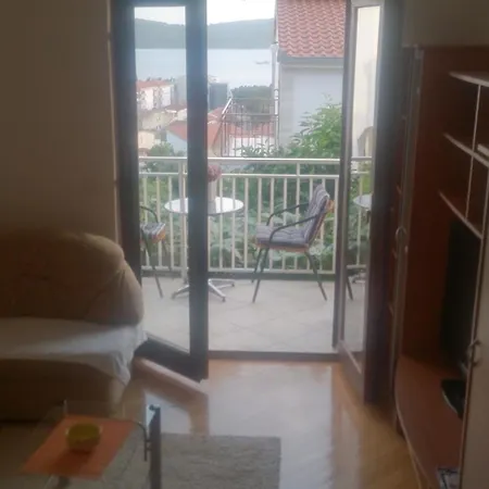 In Mit Grossem Balkon Apartment