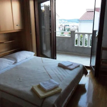 In Mit Grossem Balkon Apartment *