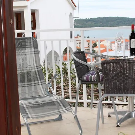 Apartment In Mit Grossem Balkon *